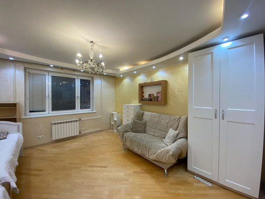 Продам трехкомнатную (3-комн.) квартиру, Академика Варги ул, 3, Москва г