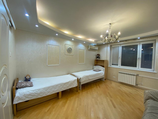 Продам трехкомнатную (3-комн.) квартиру, Академика Варги ул, 3, Москва г