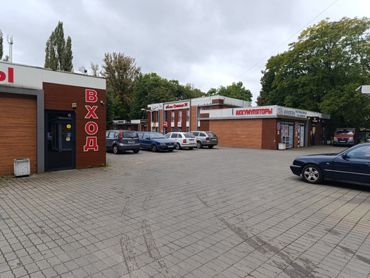 Продам коммерческое помещение 690 м2, Аллея смелых ул, 74, Калининград г