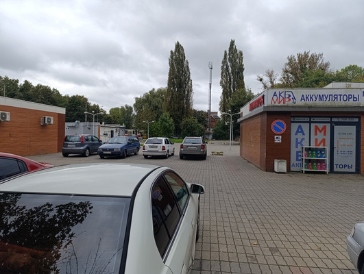Продам коммерческое помещение 690 м2, Аллея смелых ул, 74, Калининград г