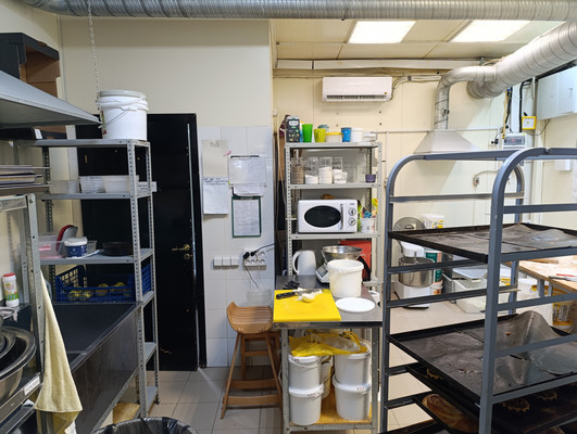 Продам коммерческое помещение 188,9 м2, Нарвская ул, 10а, Калининград г