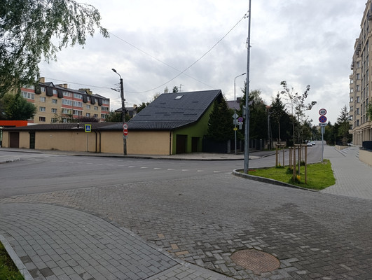 Продам торговое помещение 355,5 м2, Партизана Железняка ул, 21, Калининград г