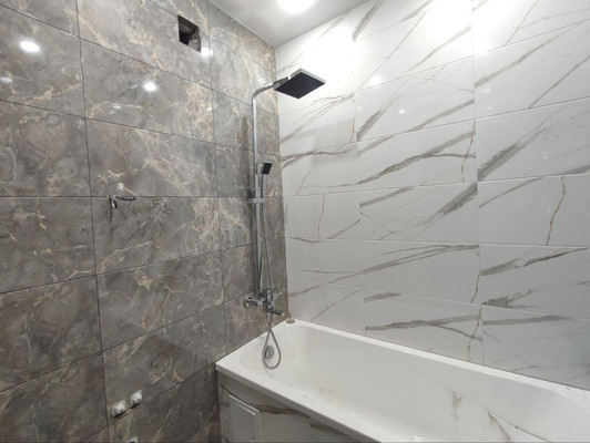 Продам двухкомнатную (2-комн.) квартиру, Дмитрия Средина ул, 3, Медведево пгт