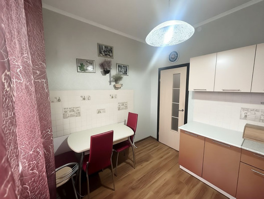 Продам однокомнатную (1-комн.) квартиру, Курыжова (Южный мкр.) ул, 15к3, Домодедово г