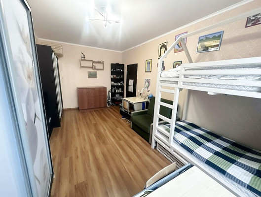 Продам однокомнатную (1-комн.) квартиру, Курыжова (Южный мкр.) ул, 15к3, Домодедово г