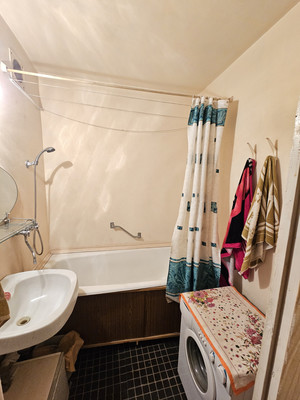 Продам однокомнатную (1-комн.) квартиру, Волжский б-р, 114Ак7, Москва г