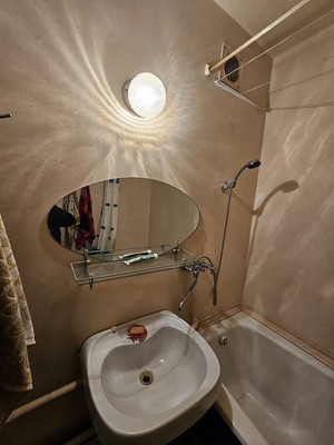 Продам однокомнатную (1-комн.) квартиру, Волжский б-р, 114Ак7, Москва г