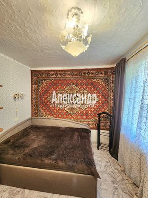 Продам многокомнатную квартиру, Ленина пр-кт, 24, Кириши г