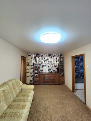 Продам многокомнатную квартиру, Ленина пр-кт, 24, Кириши г