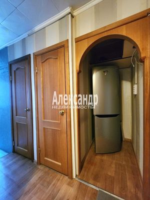 Продам многокомнатную квартиру, Ленина пр-кт, 24, Кириши г