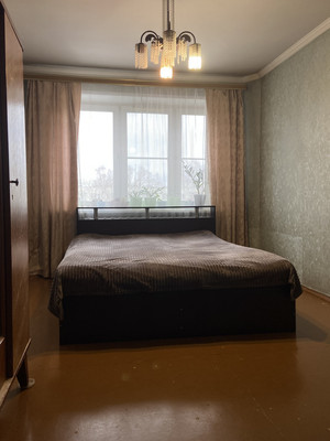 Продам трехкомнатную (3-комн.) квартиру, 21, им. Тельмана п