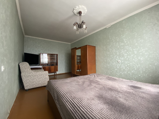 Продам трехкомнатную (3-комн.) квартиру, 21, им. Тельмана п