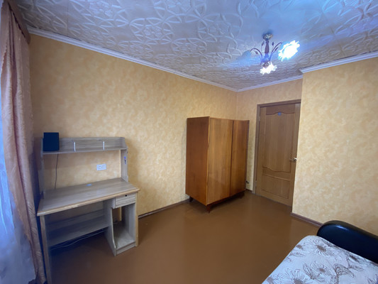 Продам трехкомнатную (3-комн.) квартиру, 21, им. Тельмана п