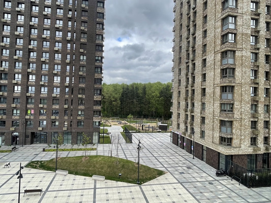 Продам многокомнатную квартиру, Цветочная ул, 2к4, Дудкино д