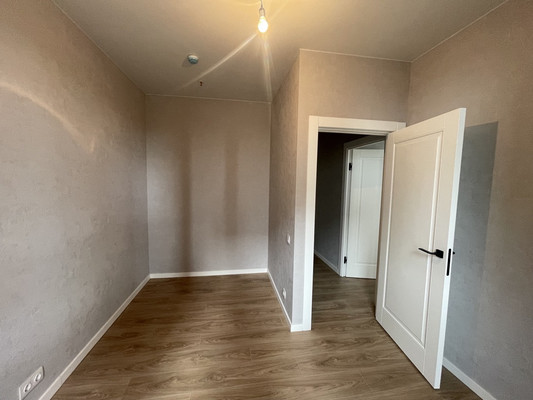 Продам многокомнатную квартиру, Цветочная ул, 2к4, Дудкино д