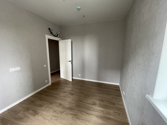 Продам многокомнатную квартиру, Цветочная ул, 2к4, Дудкино д