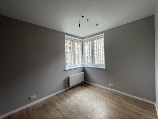 Продам многокомнатную квартиру, Цветочная ул, 2к4, Дудкино д