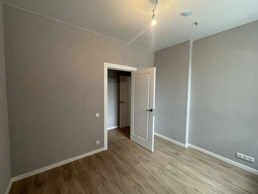 Продам многокомнатную квартиру, Цветочная ул, 2к4, Дудкино д