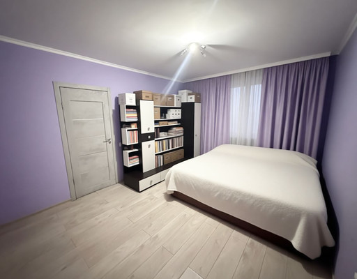 Продам однокомнатную (1-комн.) квартиру, Высотная ул, 3к1, Домодедово с