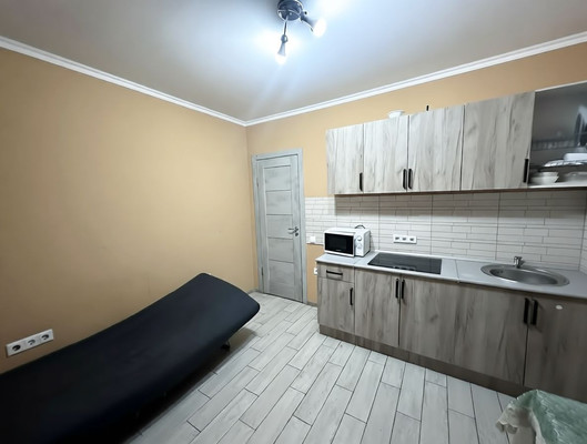 Продам однокомнатную (1-комн.) квартиру, Высотная ул, 3к1, Домодедово с