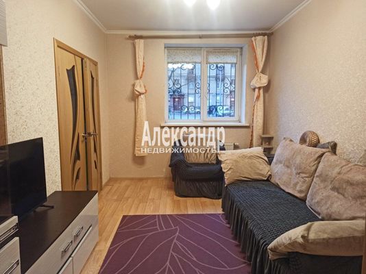 Продам трехкомнатную (3-комн.) квартиру, Седова ул, 42к2, Санкт-Петербург г