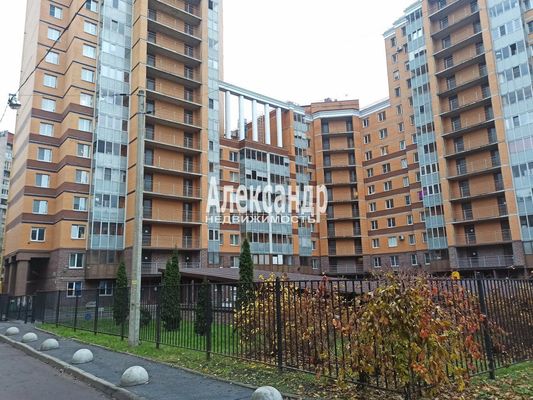 Продам трехкомнатную (3-комн.) квартиру, Седова ул, 42к2, Санкт-Петербург г