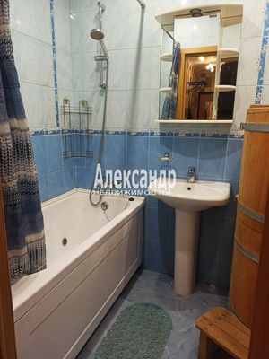 Продам трехкомнатную (3-комн.) квартиру, Седова ул, 42к2, Санкт-Петербург г