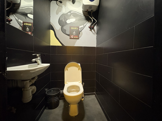 Продам коммерческое помещение 264,3 м2, Киевская ул, 54-56, Калининград г