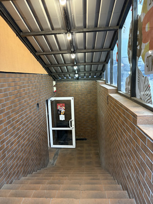 Продам коммерческое помещение 264,3 м2, Киевская ул, 54-56, Калининград г