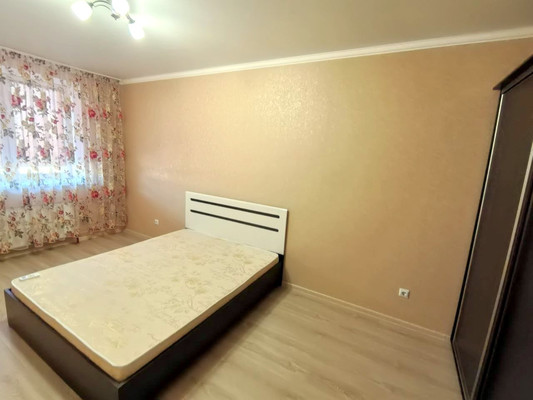 Продам однокомнатную (1-комн.) квартиру, Таманская ул, 121к6, Анапа г