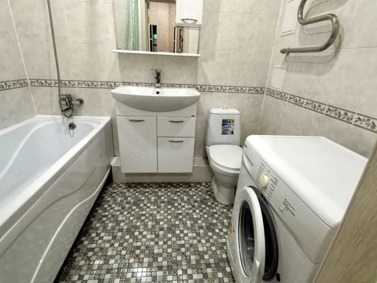 Продам однокомнатную (1-комн.) квартиру, Таманская ул, 121к6, Анапа г