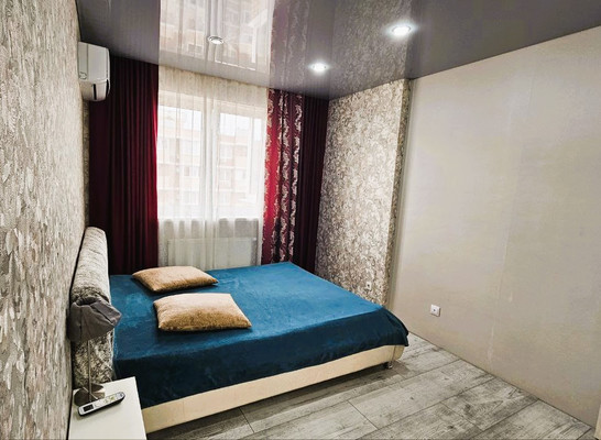 Продам однокомнатную (1-комн.) квартиру, Западный Обход ул, 42к7, Краснодар г