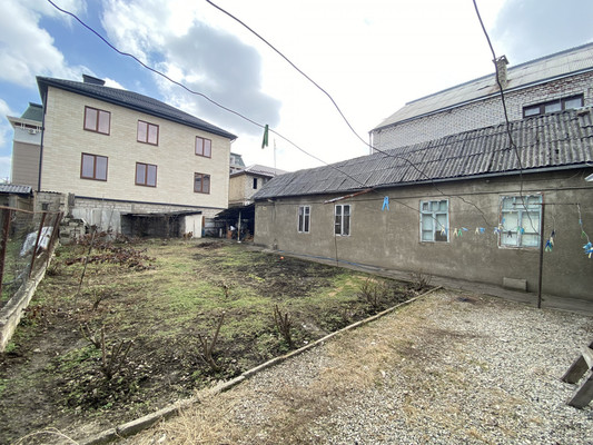 Продам дом, Эльбердова ул, 136, Нальчик г, 0 км от города