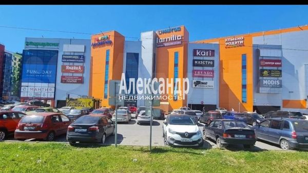 Продам торговое помещение 35 000 м2, Пушкинское ш, 15, Гатчина г