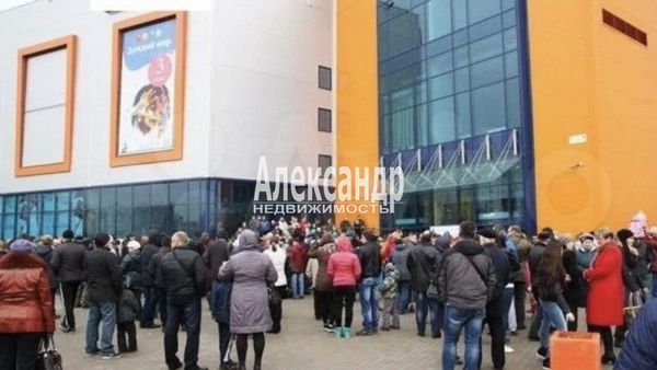Продам торговое помещение 35 000 м2, Пушкинское ш, 15, Гатчина г