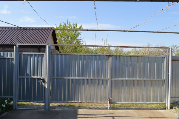 Продам дачу, Волгодонской Садовод тер. СНТ, 1040х, Волгодонск г, 0 км от города