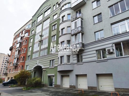 Продам двухкомнатную (2-комн.) квартиру, Композиторов ул, 4, Санкт-Петербург г