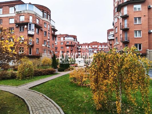 Продам двухкомнатную (2-комн.) квартиру, Композиторов ул, 4, Санкт-Петербург г