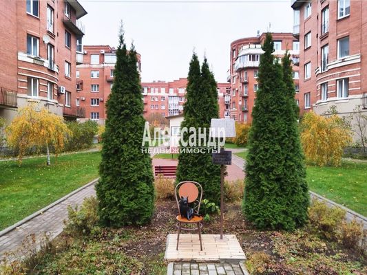 Продам двухкомнатную (2-комн.) квартиру, Композиторов ул, 4, Санкт-Петербург г