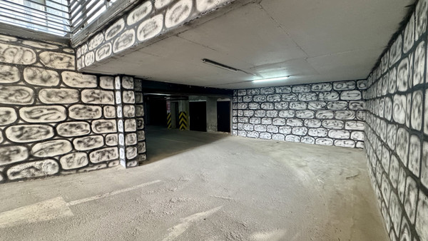 Продам машиноместо 10 м2, Шарданова ул, 52ка, Нальчик г