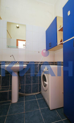 Продам многокомнатную квартиру, Свободный пр-кт, 63, Красноярск г