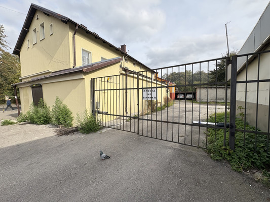 Продам коммерческое помещение 162 м2, Киевская ул, 79, Калининград г