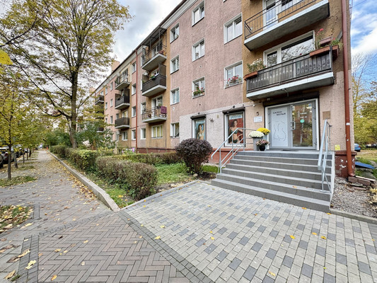 Продам торговое помещение 41 м2, Пугачева ул, 5-7, Калининград г