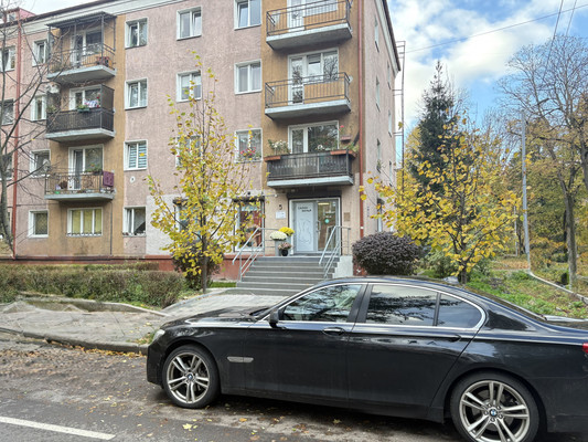 Продам торговое помещение 41 м2, Пугачева ул, 5-7, Калининград г