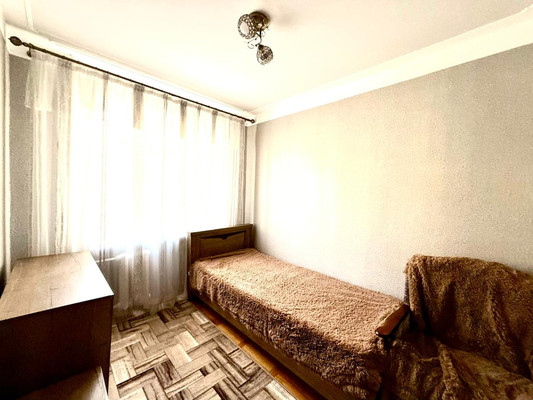 Продам многокомнатную квартиру, Неделина ул, 8к1, Нальчик г