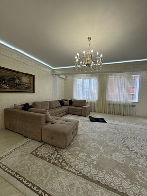 Сдам трехкомнатную (3-комн.) квартиру, Тулпара Мусалаева ул, 16, Махачкала г