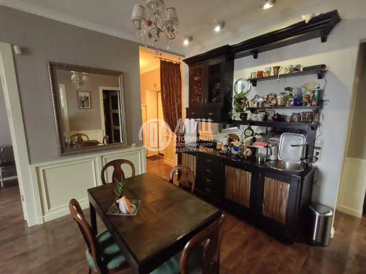 Продам трехкомнатную (3-комн.) квартиру, Кожевническая ул, 1Б, Москва г