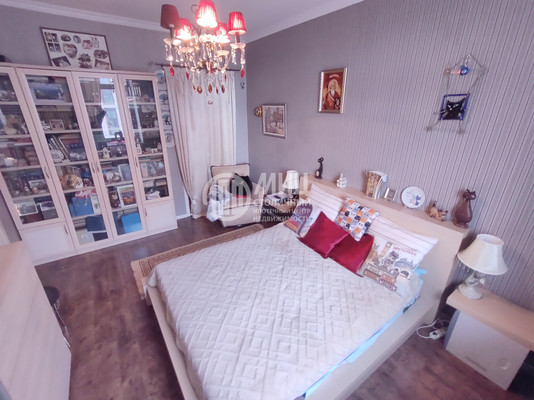 Продам трехкомнатную (3-комн.) квартиру, Кожевническая ул, 1Б, Москва г