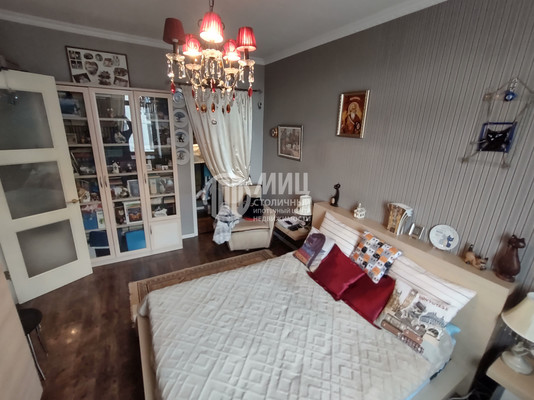 Продам трехкомнатную (3-комн.) квартиру, Кожевническая ул, 1Б, Москва г