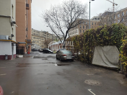 Продам трехкомнатную (3-комн.) квартиру, Кожевническая ул, 1Б, Москва г